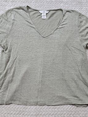 H&M Light Sage Green V-Neck Women's Top